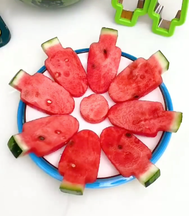 Watermelon Popsicle Cutter